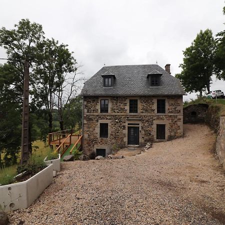 GITE pour famille Saint-Clément Extérieur photo