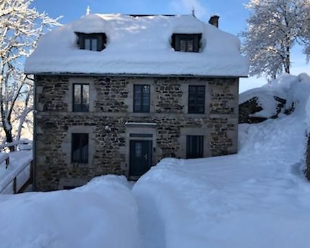 GITE pour famille Saint-Clément Extérieur photo