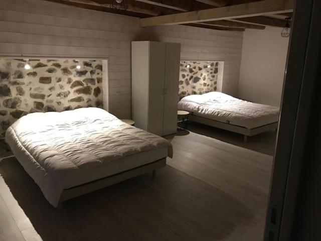 GITE pour famille Saint-Clément Extérieur photo
