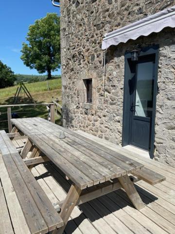 GITE pour famille Saint-Clément Extérieur photo